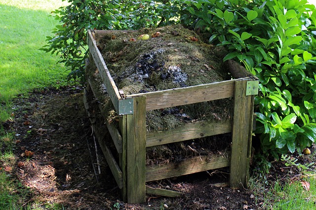 Make compost bin home