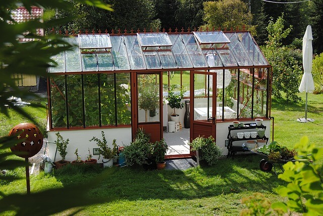 make homemade greenhouse